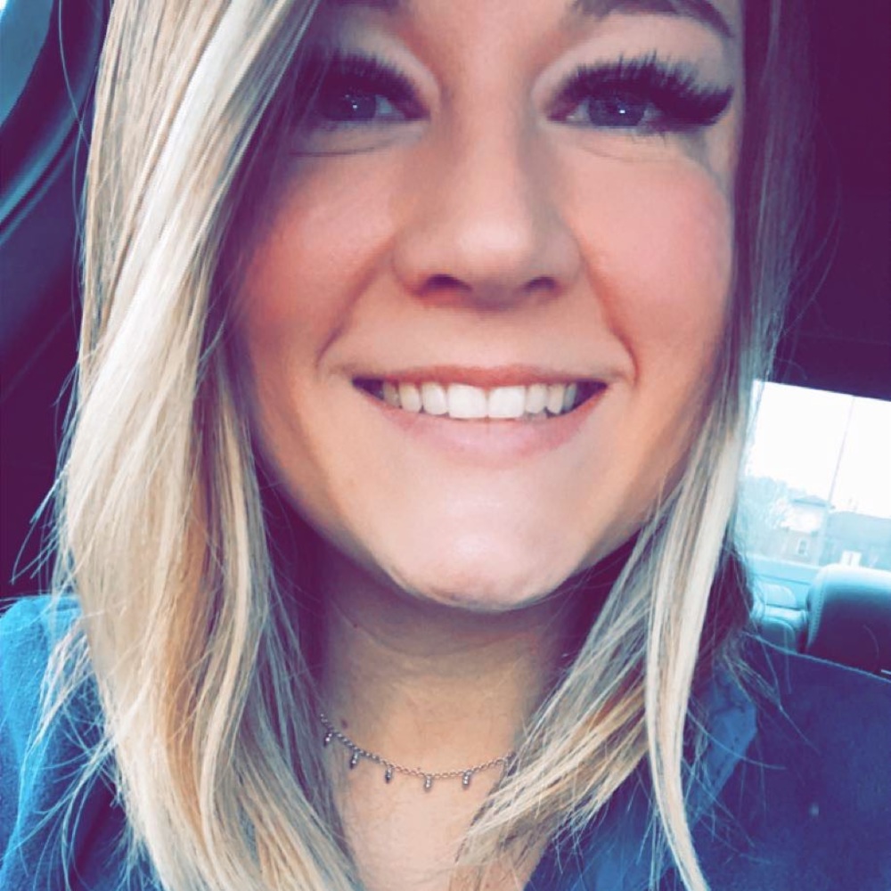 Meet your Posher, Michaela